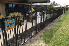 aluminium flat top pool fence